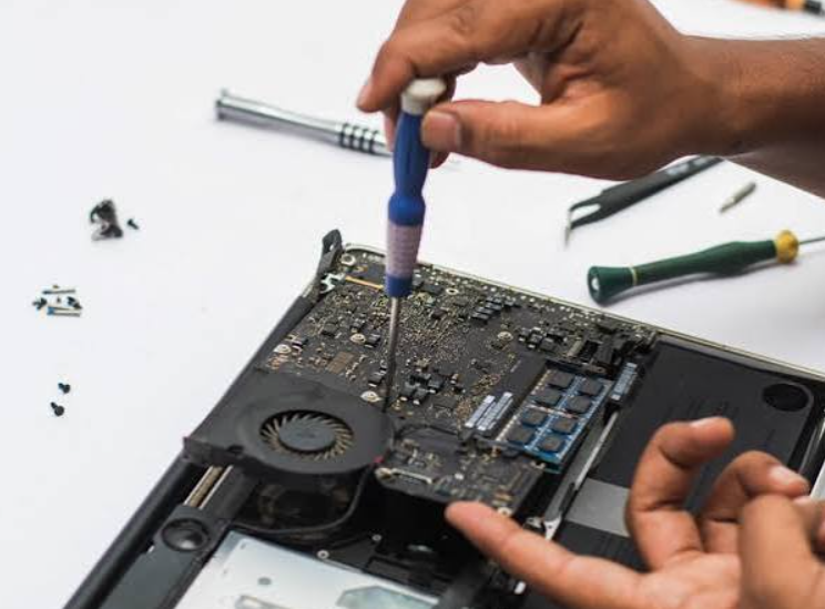 Cell Phone and Computer Repair New Port Beach